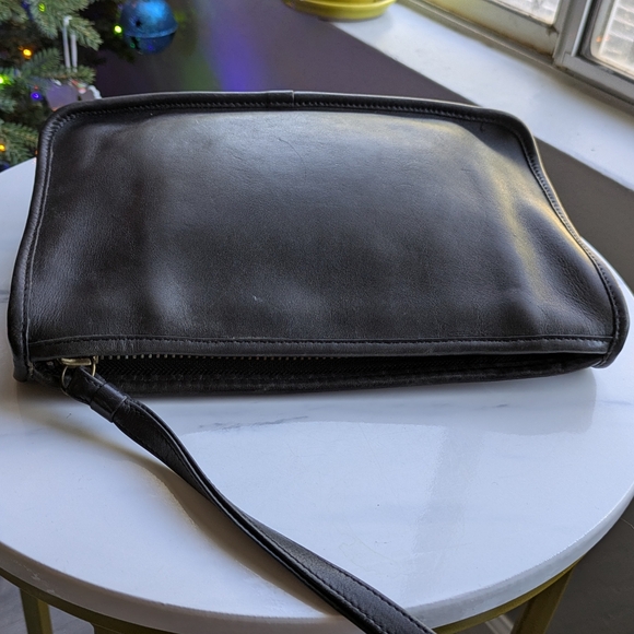 Coach Vintage Mahoney Leather Bag. - Picture 7 of 14